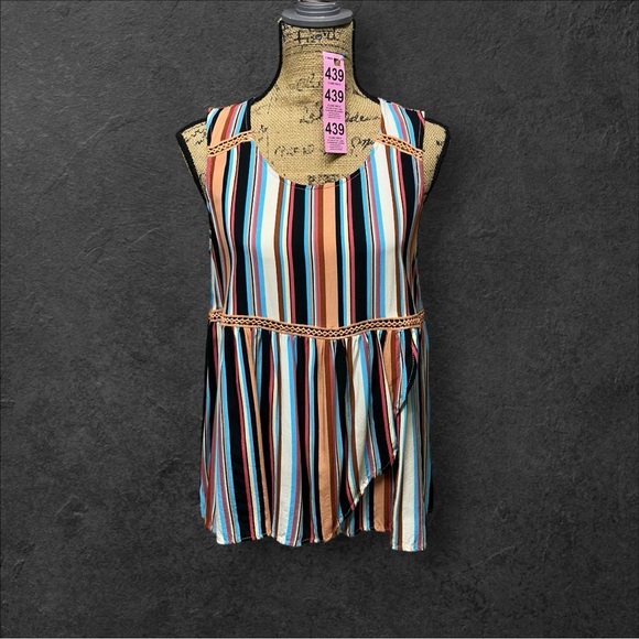 439 - WEEKEND SUZANNE BETRO TOP - Picture 4 of 14